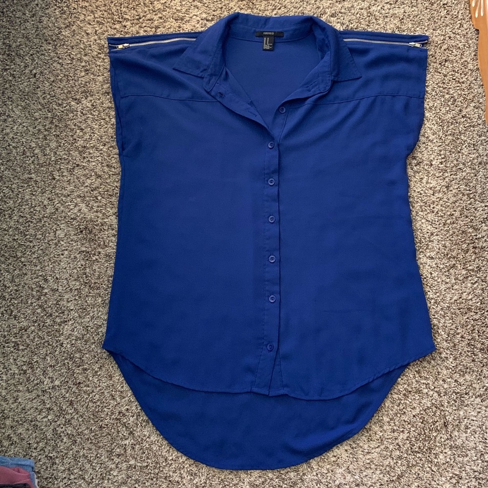 Forever 21 collared shirt with zipper sleeves